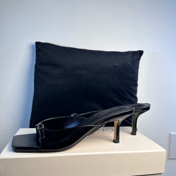 Tony Bianco Asar Sandal in Black Hi Shine slip on kitten heel leather - Picture 5 of 9